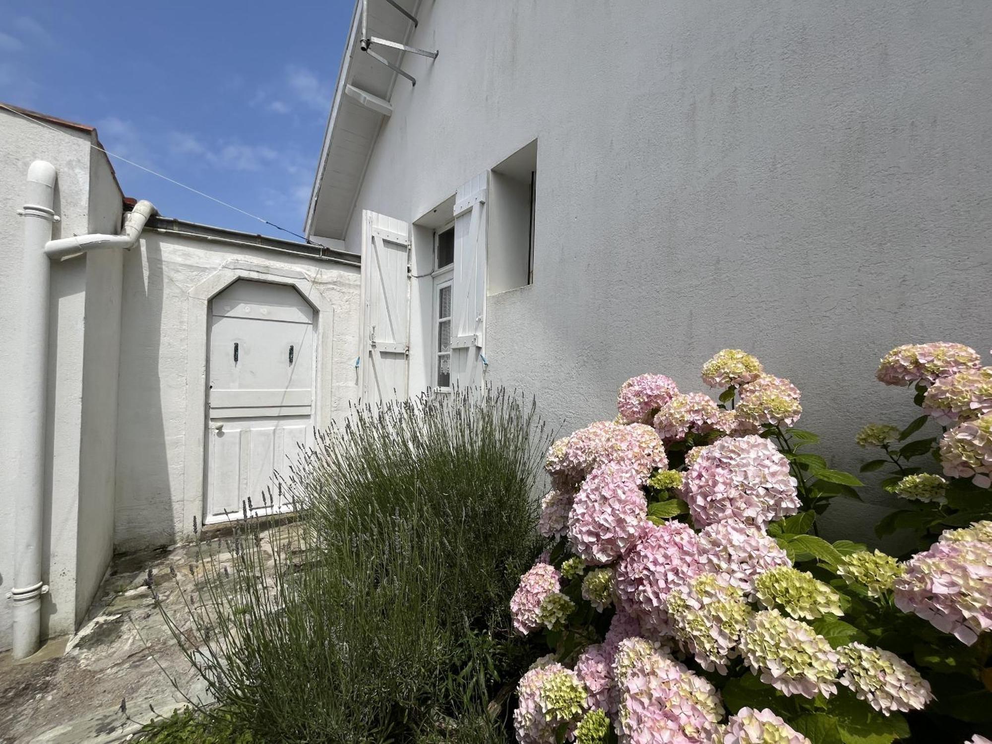 Maison Typique 30 S Proche Plage Saint-Gilles-Croix-de-Vie Esterno foto